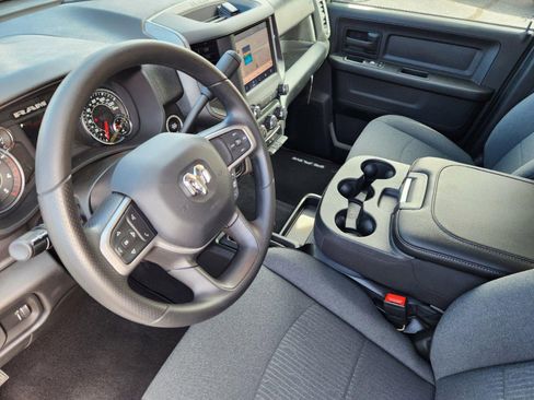 New 2024 RAM 2500 Tradesman w/ Chrome Appearance Group image 13