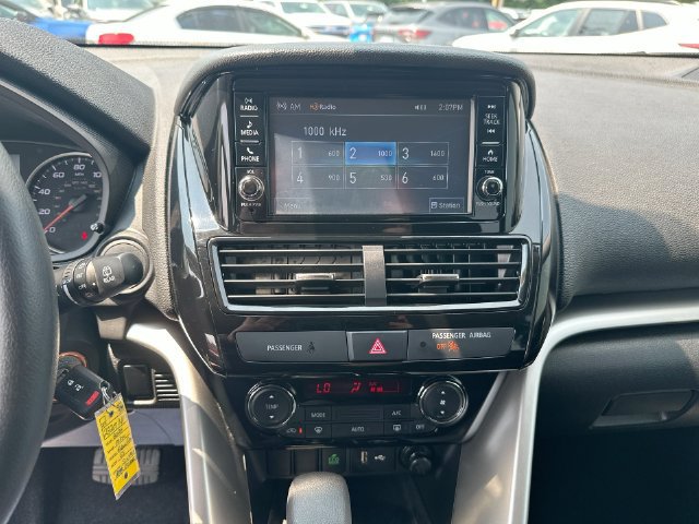 Used 2024 Mitsubishi Eclipse Cross ES AWD/4WD image 17