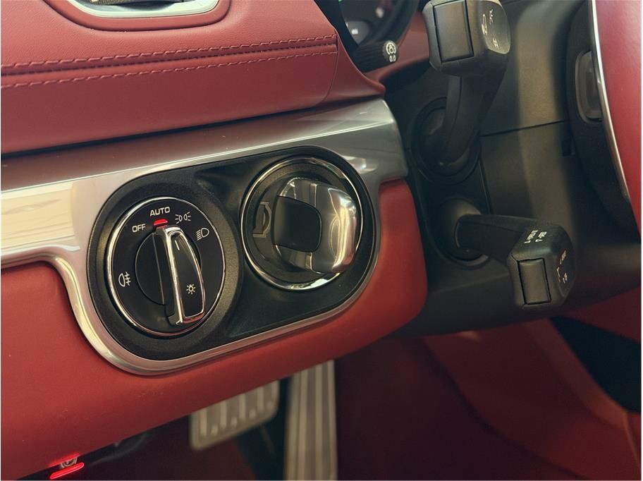 Used 2024 Porsche 718 Boxster S RWD image 39