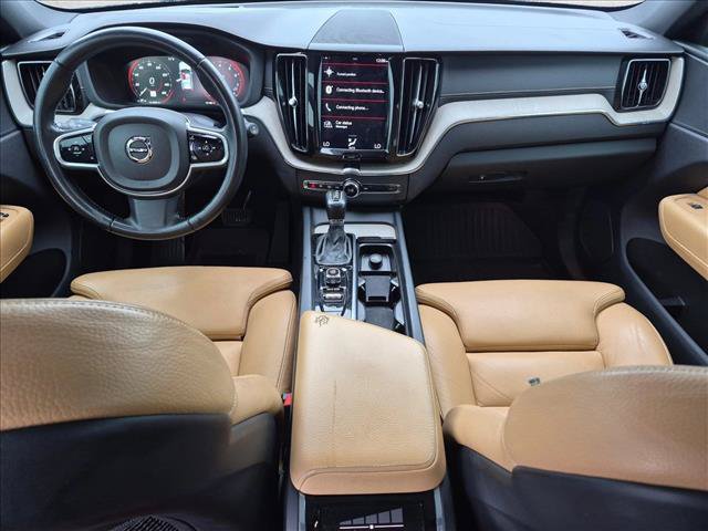 Used 2018 Volvo XC60 T5 Inscription w/ Convenience Package AWD/4WD image 17