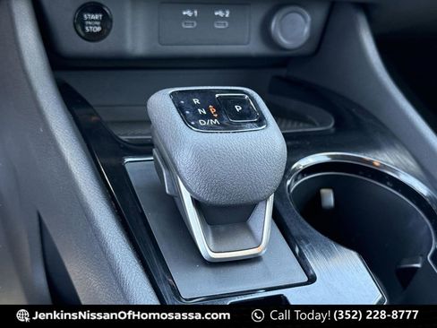 Certified 2024 Nissan Rogue SV w/ SV Premium Package FWD image 36