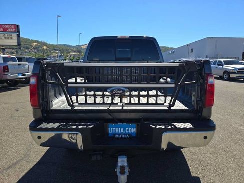 Used 2015 Ford F250 Lariat w/ FX4 Off-Road Package AWD/4WD image 4