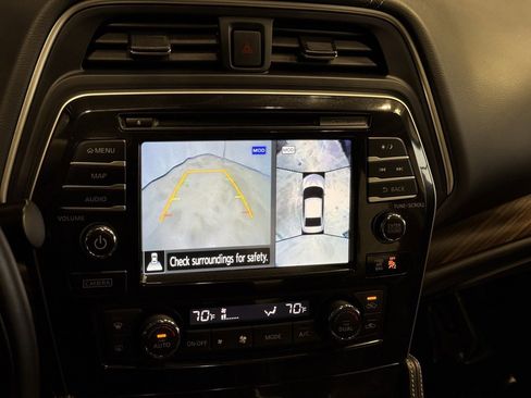 Certified 2018 Nissan Maxima Platinum image 11