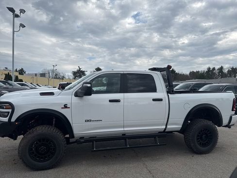 New 2025 RAM 2500 Big Horn AWD/4WD image 2