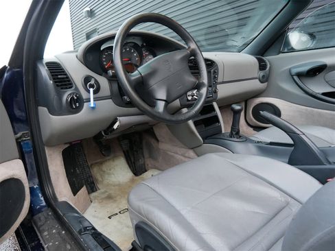 Used 1998 Porsche Boxster image 4