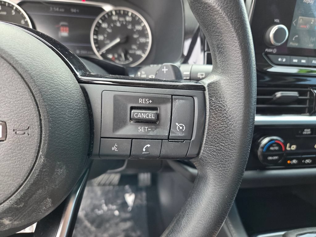 Used 2022 Nissan Pathfinder S FWD image 30