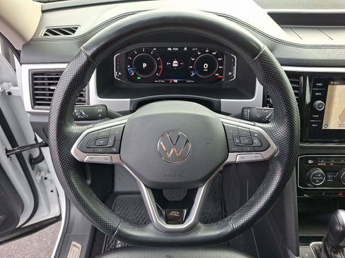 Used 2022 Volkswagen Atlas SEL R-Line image 20