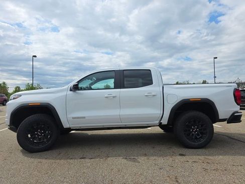 New 2026 GMC Canyon Elevation w/ Convenience Package image 13