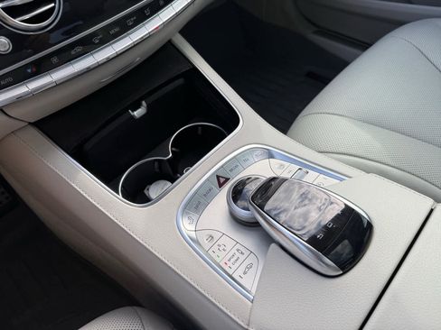 Used 2016 Mercedes-Benz S 550 Sedan image 25