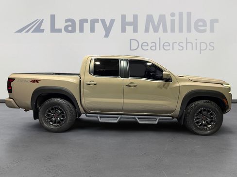 Used 2022 Nissan Frontier PRO-4X w/ Pro-4X Premium Package AWD/4WD image 6