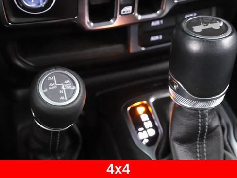 Used 2024 Jeep Wrangler High Altitude AWD/4WD image 27