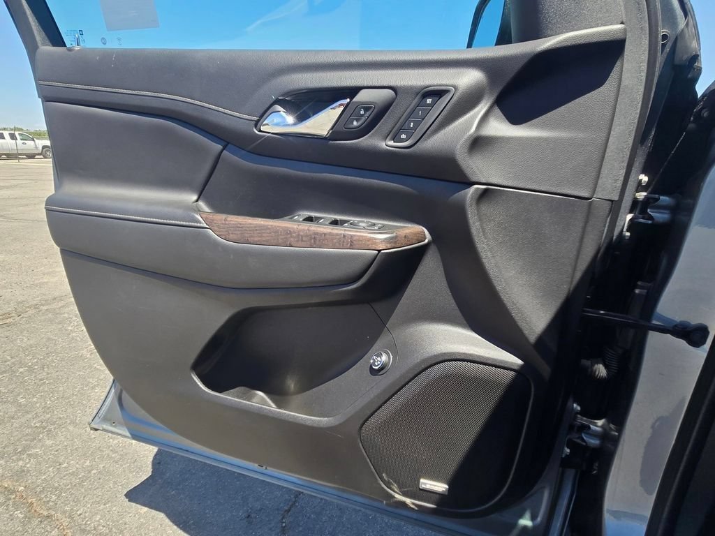 Used 2023 GMC Acadia Denali FWD image 20