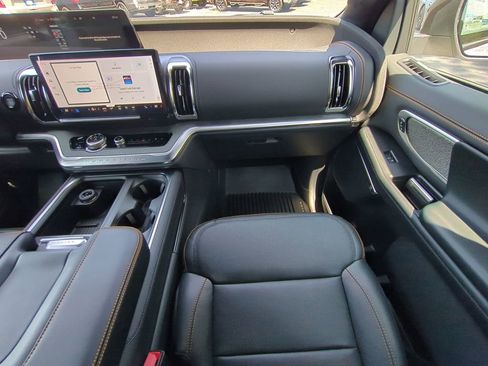 New 2025 Ford Expedition Tremor image 20