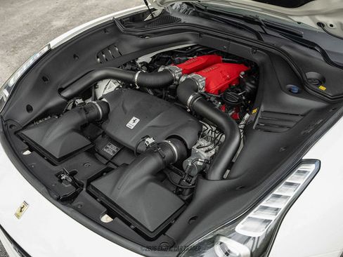 Used 2016 Ferrari California T image 26