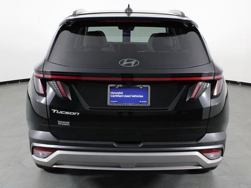 Certified 2025 Hyundai Tucson Limited image 9