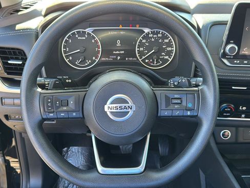 Used 2021 Nissan Rogue SV image 12