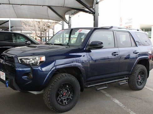 Certified 2020 Toyota 4Runner TRD Off-Road image 11