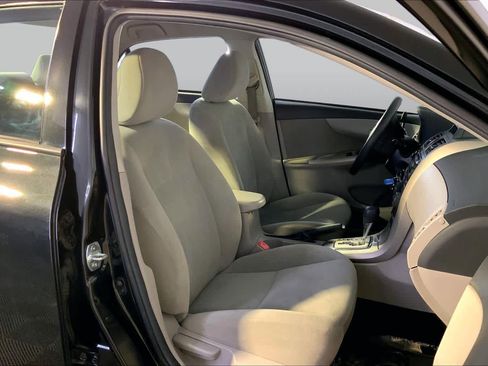 Used 2012 Toyota Corolla LE FWD image 7