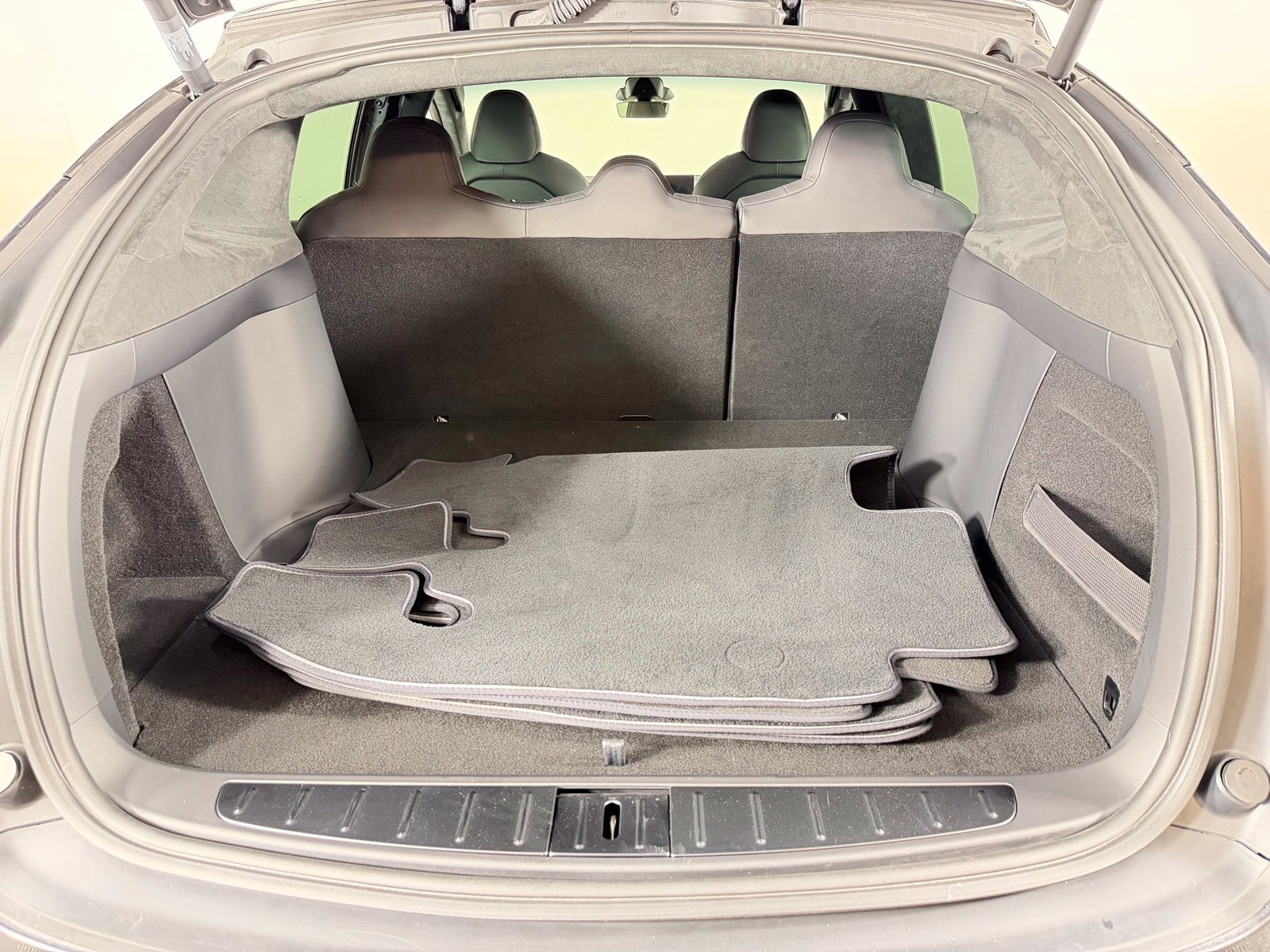 Used 2024 Tesla Model X AWD/4WD image 13