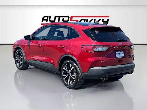 Used 2021 Ford Escape SE w/ SE Sport Appearance Package FWD image 5