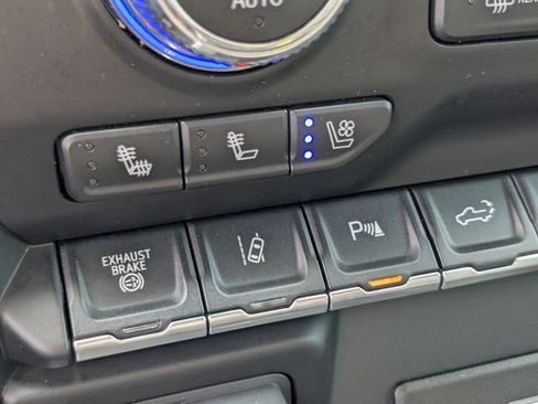 Used 2022 GMC Sierra 2500 Denali w/ Denali Ultimate Package image 30