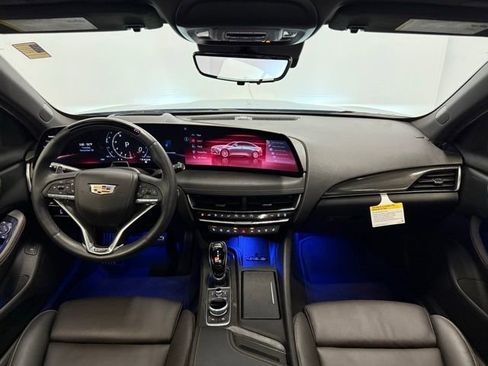 Used 2025 Cadillac CT5 V w/ Technology Package image 30