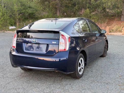 Used 2013 Toyota Prius Four image 5