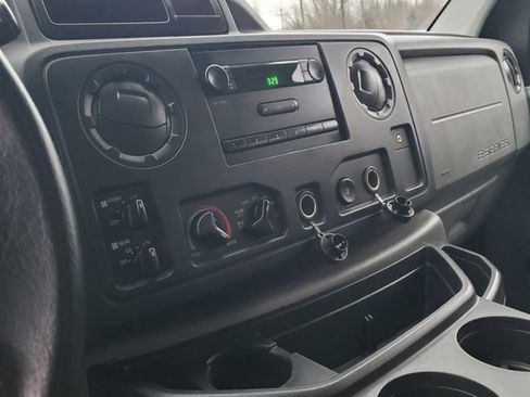 Used 2013 Ford E-350 and Econoline 350 XL image 17