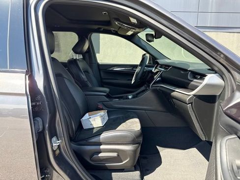 Used 2023 Jeep Grand Cherokee L Laredo AWD/4WD image 10