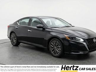 Used 2025 Nissan Altima 2.5 SV video 1