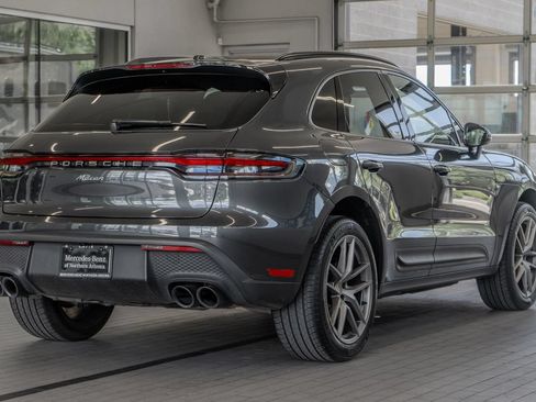Used 2023 Porsche Macan AWD/4WD image 29