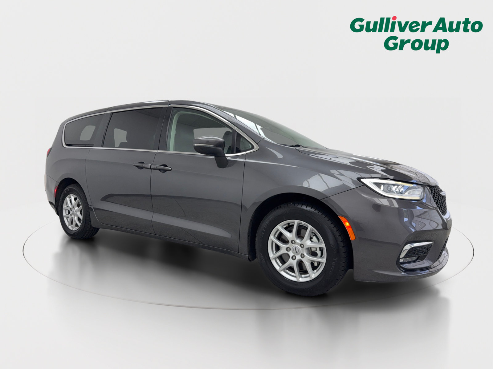 Used 2023 Chrysler Pacifica Touring-L FWD image 12