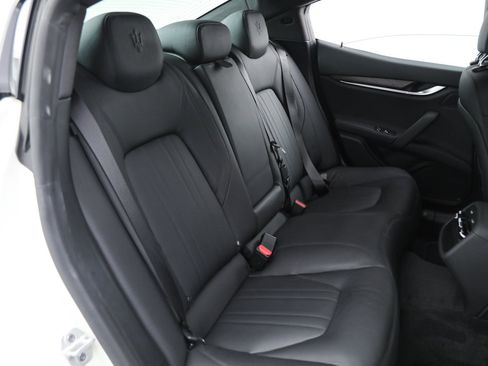 Certified 2023 Maserati Ghibli Modena RWD image 15