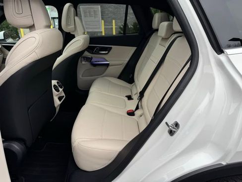 Used 2026 Mercedes-Benz GLC 300 4MATIC image 12