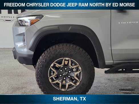 Used 2026 Chevrolet Colorado ZR2 AWD/4WD image 6