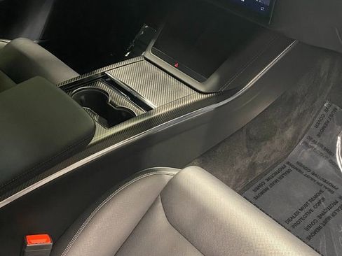 Used 2022 Tesla Model X Plaid image 7