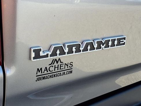 Used 2019 RAM 1500 Laramie image 36