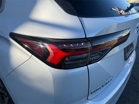 New 2026 Mitsubishi Outlander SEL image 34