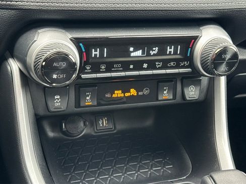 Certified 2024 Toyota RAV4 XLE w/ Convenience Package image 19