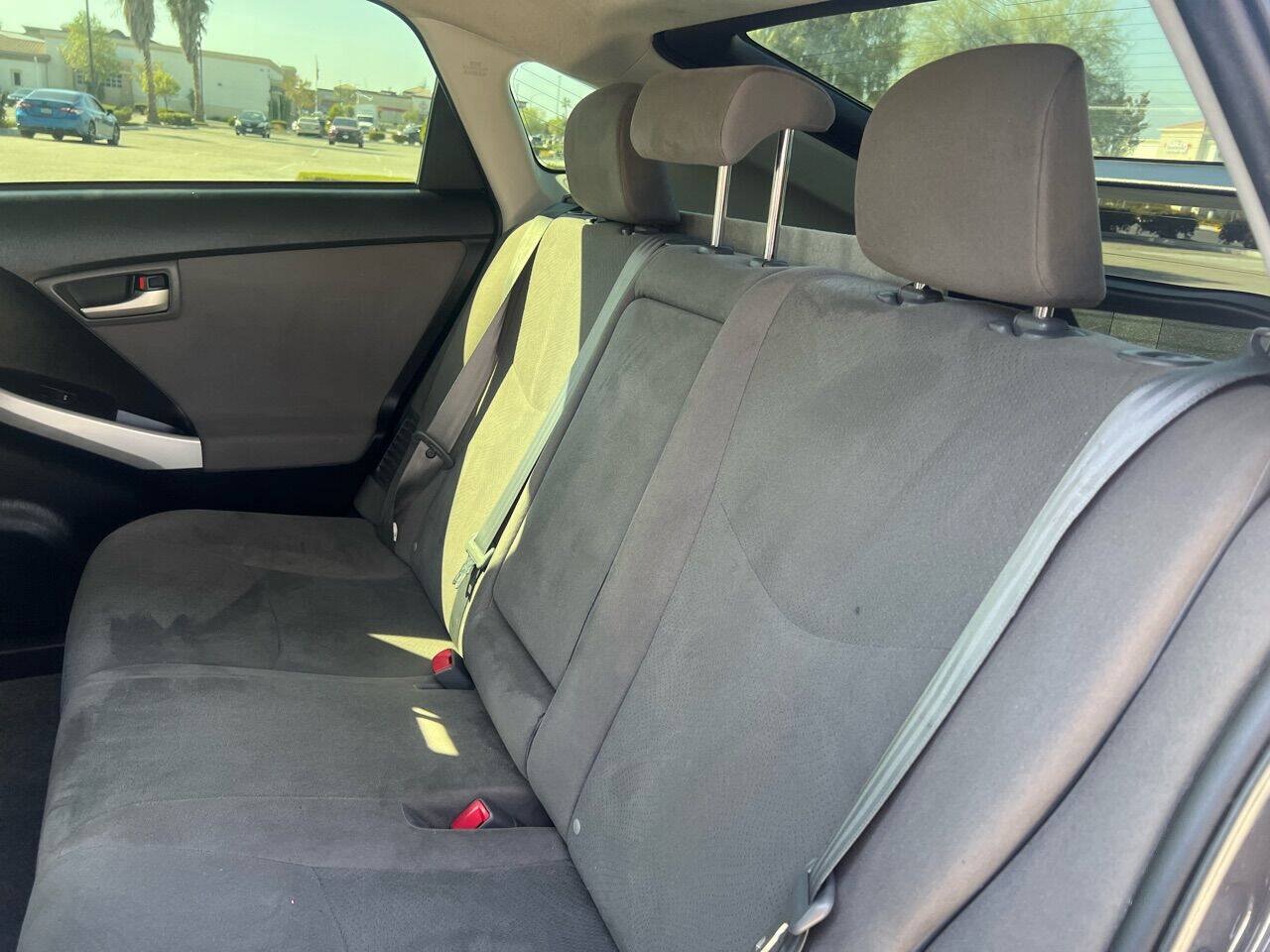 Used 2015 Toyota Prius Two FWD image 18