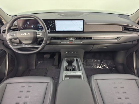 Used 2024 Kia EV9 Wind image 12