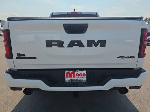 Used 2025 RAM 1500 Big Horn AWD/4WD image 6