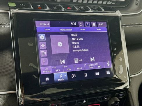 New 2025 Jeep Grand Cherokee Altitude image 13