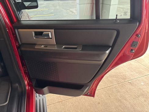 Used 2017 Ford Expedition XLT w/ Equipment Group 202A image 24