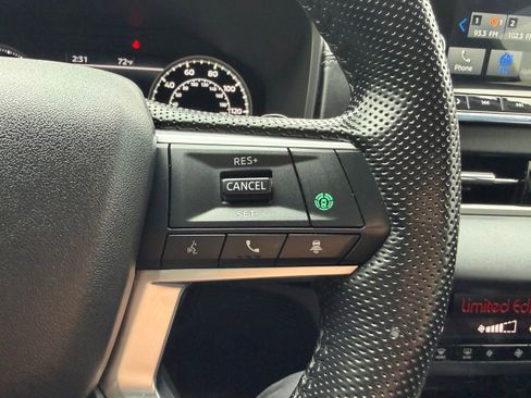 Used 2022 Mitsubishi Outlander SE AWD/4WD image 15