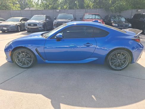 Used 2024 Subaru BRZ Limited RWD image 3