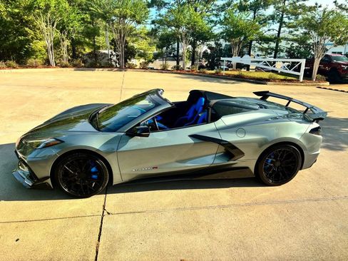 Used 2023 Chevrolet Corvette Stingray Premium Conv w/ Z51 Performance Package RWD image 22