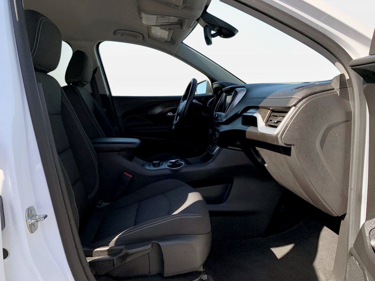 Used 2024 GMC Terrain SLE AWD/4WD image 28