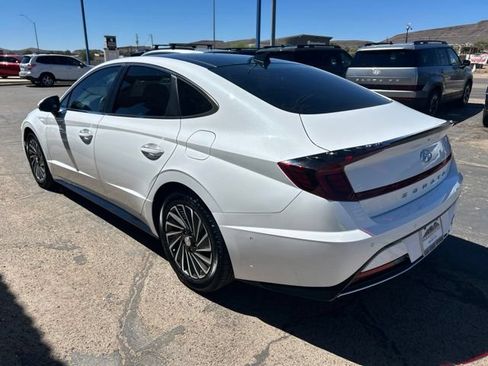 Used 2023 Hyundai Sonata Limited FWD image 4