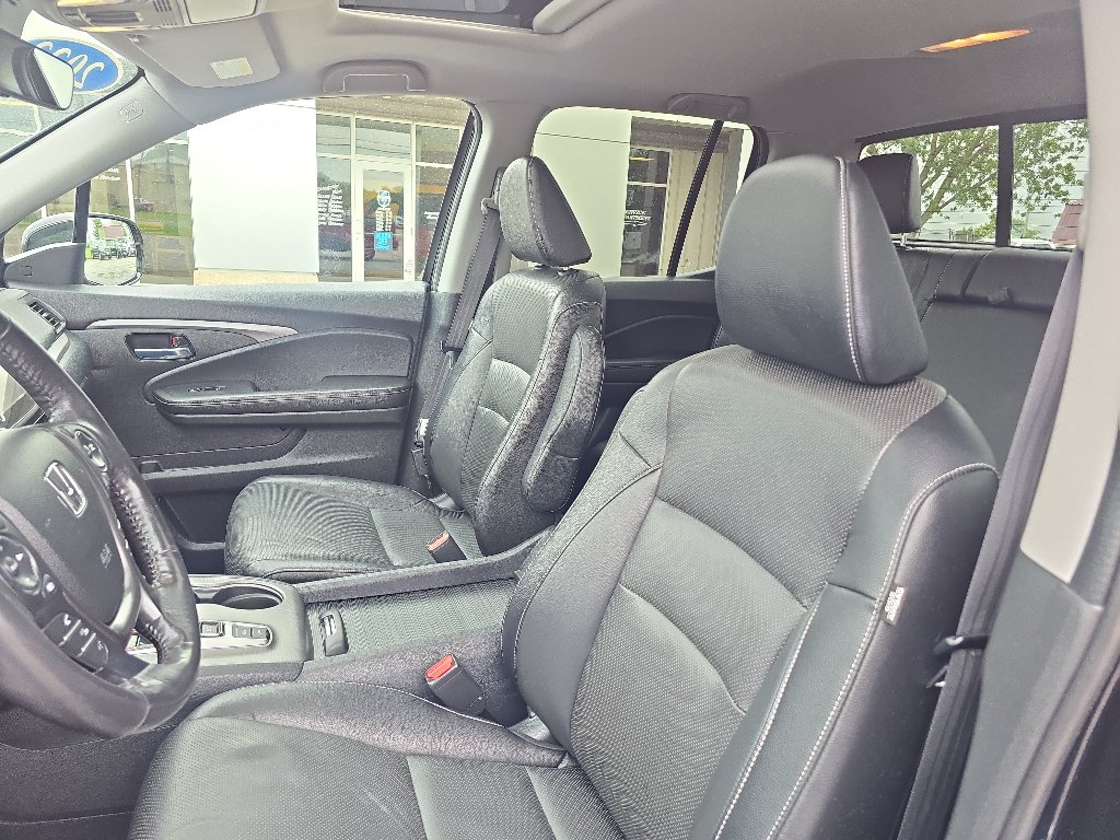 Used 2023 Honda Ridgeline RTL-E image 13